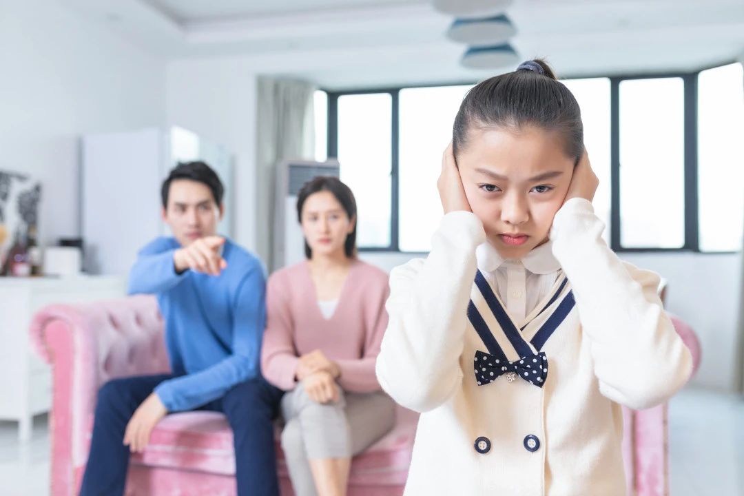 常发脾气的父母，对孩子的影响到底有多大？后悔没有早知道